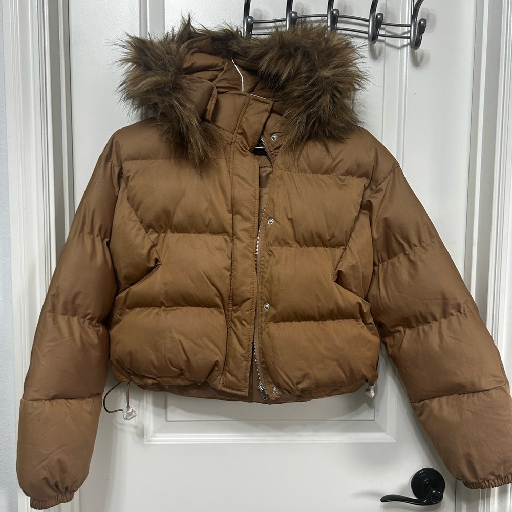 Boohoo M Tan Puffer Jacket Faux Fur Trim hooded hood coat 8 women’s cropped